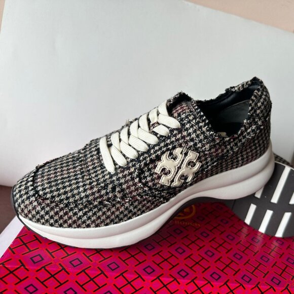 NIB $298 Tory Burch Kick Trainer in Cream/Black Multi Size 8.5 & 10.5 - Picture 2 of 5